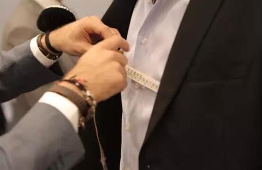 工作服“私人订制” 促进华体会官方网站-华体会（中国）
全面发展