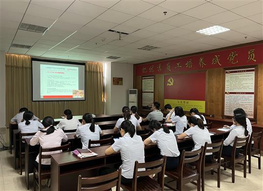 华体会官方网站-华体会（中国）
组织参加疫情常态化下建筑企业经营管理风险管控培训